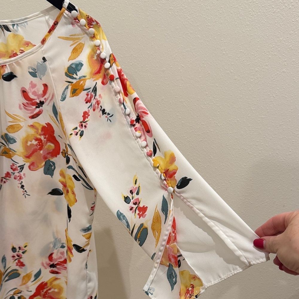 Zac & Rachel White Floral Off-Shoulder Blouse with Yellow and Pink Accents - Picture 4 of 4